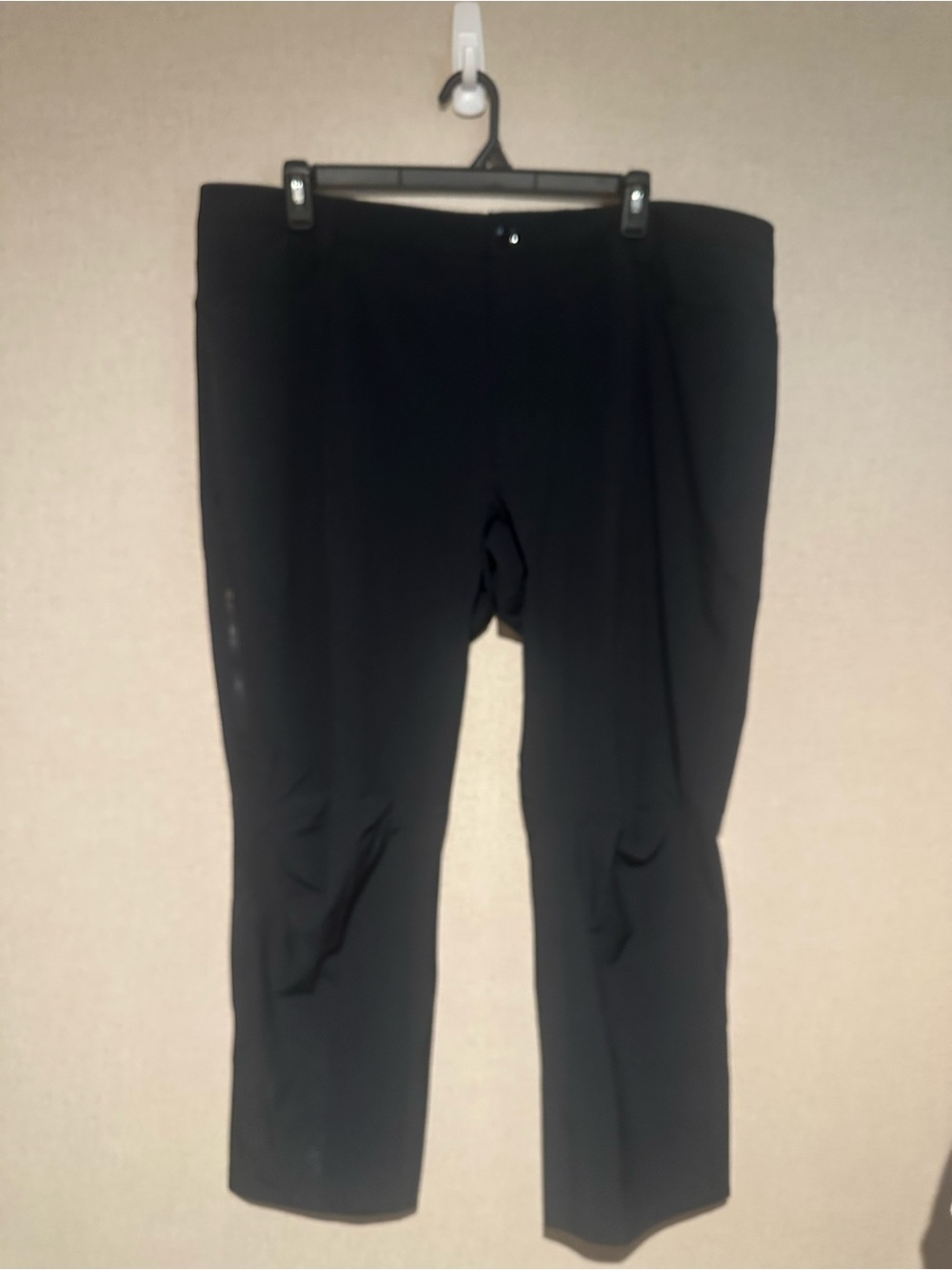 Under Armour Men's 44x32 Storm Black Performance Stretch Pants